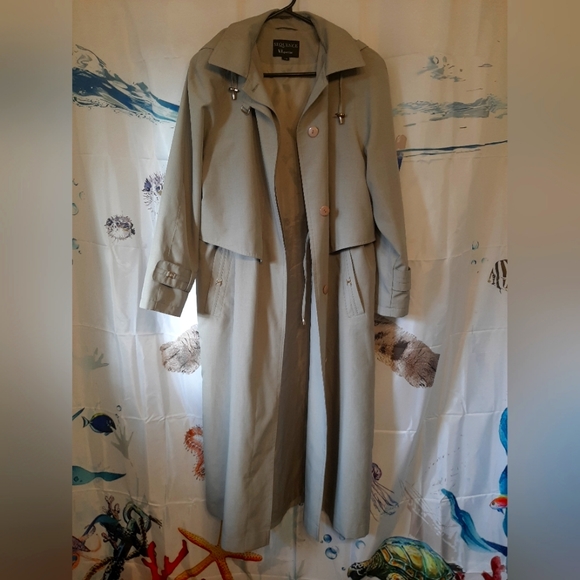 Trench coat style rain jacket - Picture 1 of 4